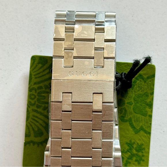 Gucci 25H Pink Silver Watch YA163410 Women's Size 38 - Picture 4 of 15